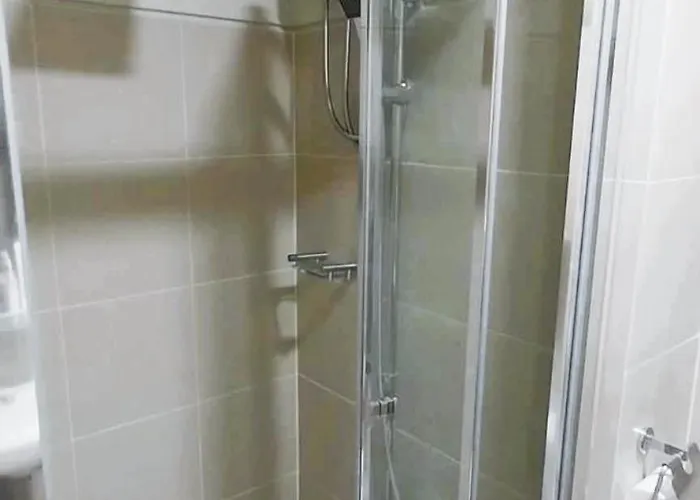 Apartahotel R&r Feels Near Shangri-la, Megamall And Mrt Shaw 4*